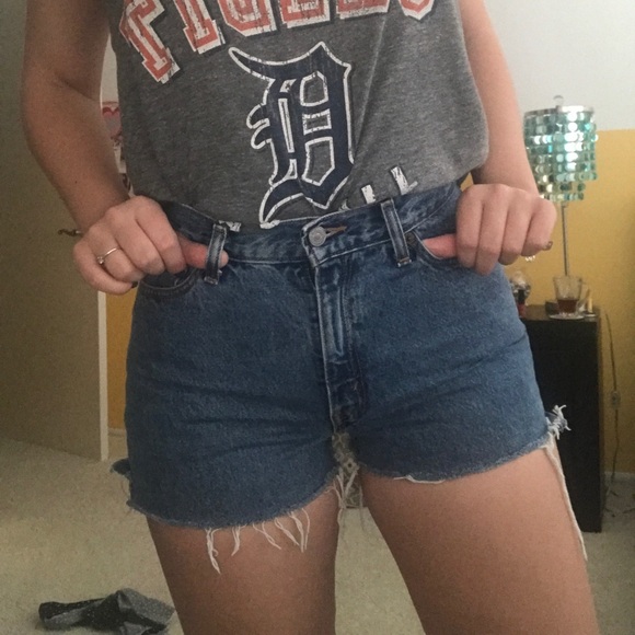 VINTAGE LEVIS 512 HOGH RISE SHORTS - Picture 5 of 6